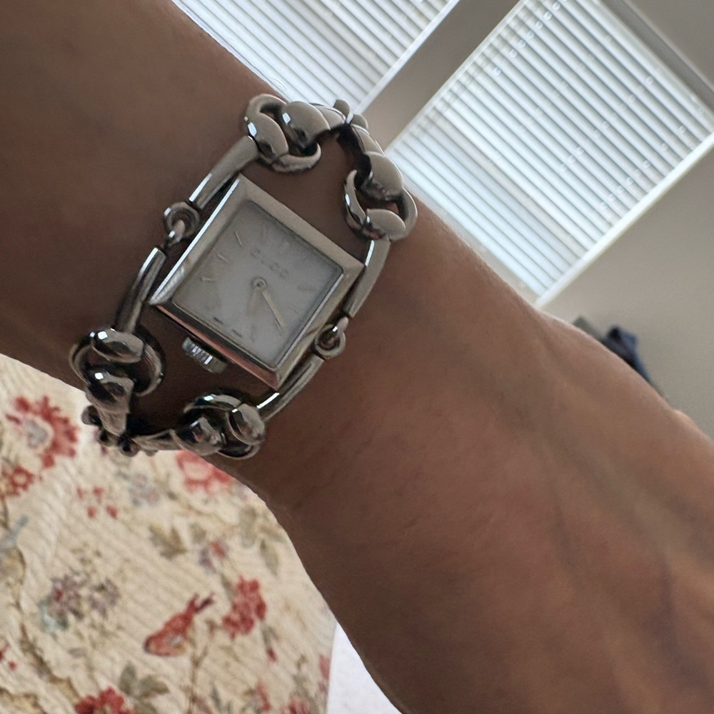 Authentic Gucci Sonoria Horsebit Watch
